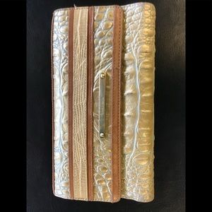 Brahmin Wallet ( Used )